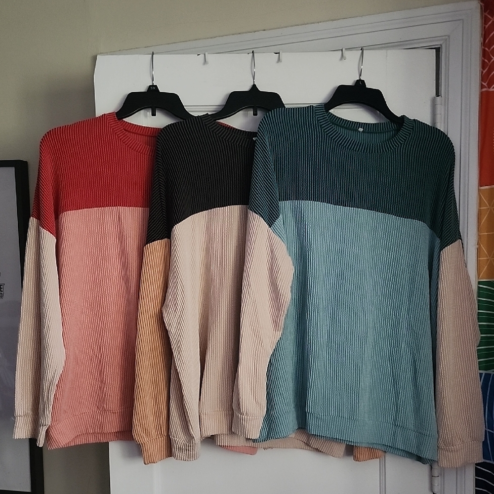 Tri-Colorblock Women's Longsleeve Sweatshirt Style Tops- 2 out of 3 available